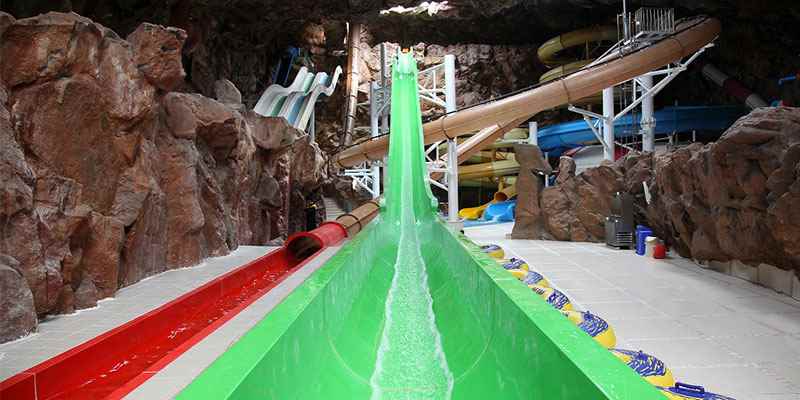 پارک آبی ایرانیان مشهد (سرسره+عکس)