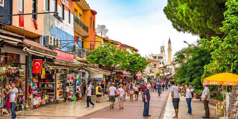 معرفی مهم ترین مراکز خرید کوش آداسی + تصاویر