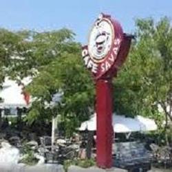 کافه آنه | صرف قهوه ای دبش در کافه آنه