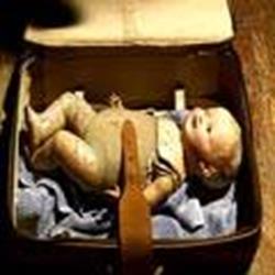 جزیره مخوف عروسک ها