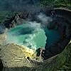 دریاچه ای از اسید در اندونزی[kawah ljen ] | معرفی یکی از خطرناک ترین دریاچه ها + تصاویر