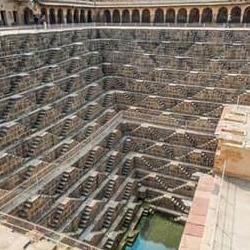 عمیق ترین چاه پله ای جهان