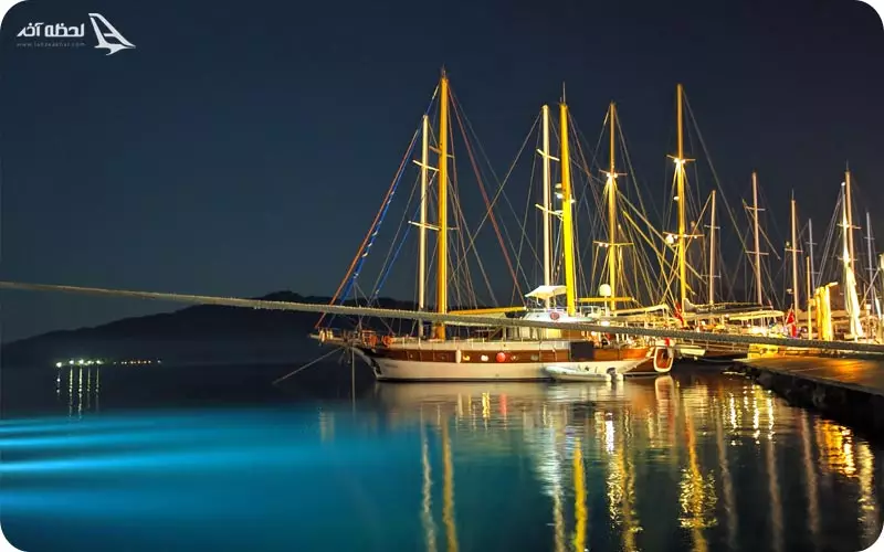 مارماریس در شب