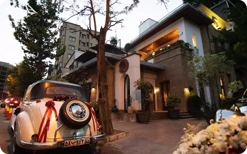 رستوران مس توران