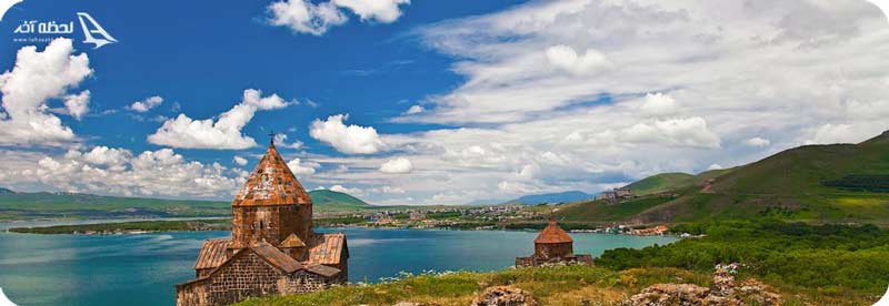 کلیسای دریاچه سوان