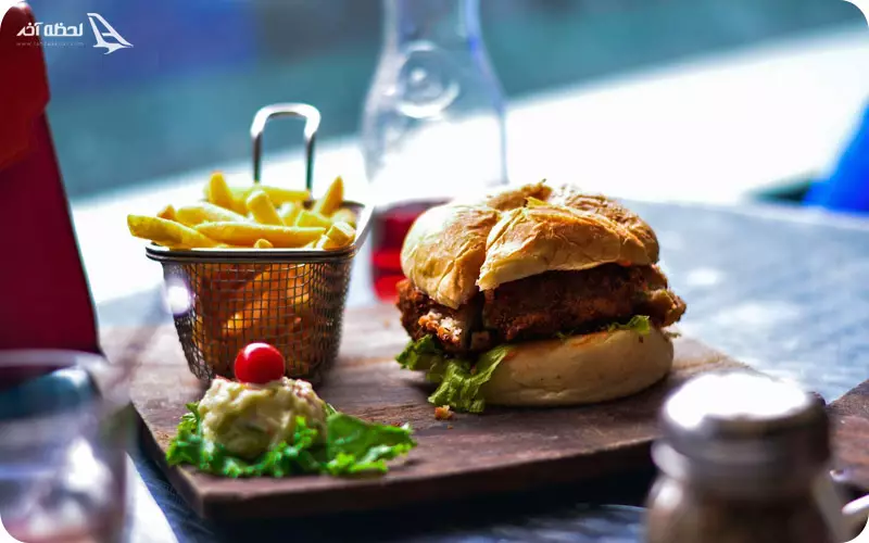 رستوران ممدوف