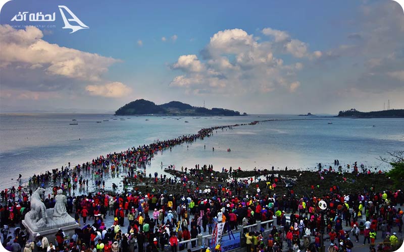 شکافته شدن دریا در کره