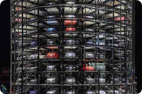 پارکینگ های دوقلوی فولکس واگن