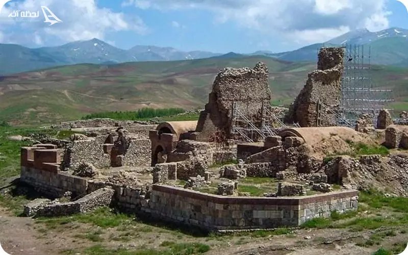  تخت‌ سلیمان