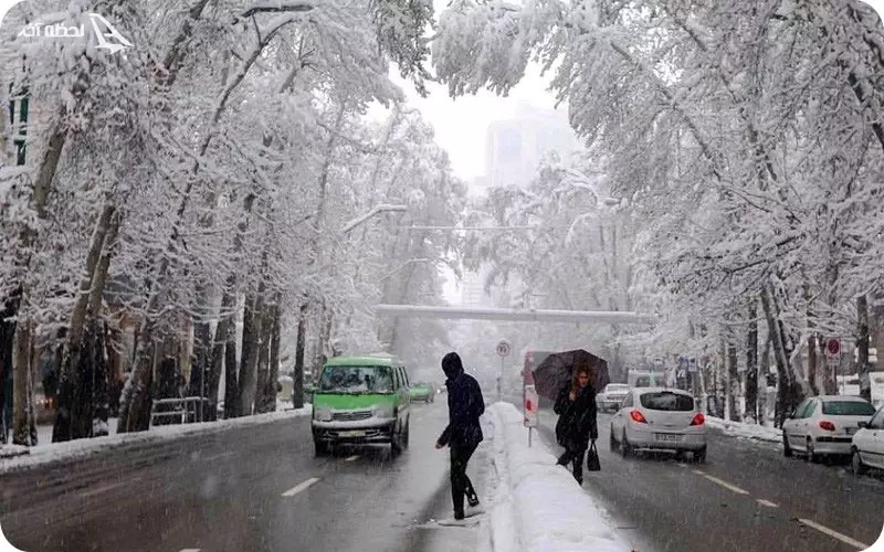 خیابان ولیعصر در زمستان