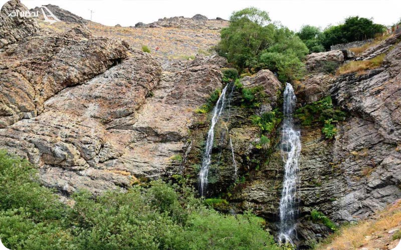 آبشار دوقلو