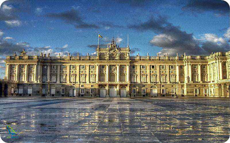 کاخ سلطنتی اسپانیا