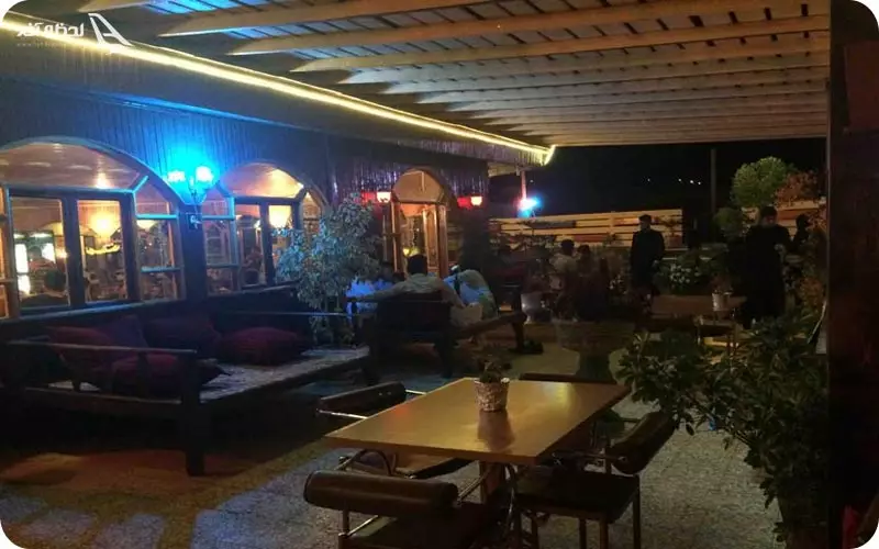 رستوران بام