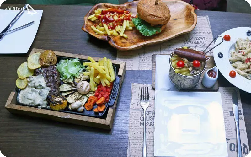 کافه رستوران مهر و ماه کره ای در تهران