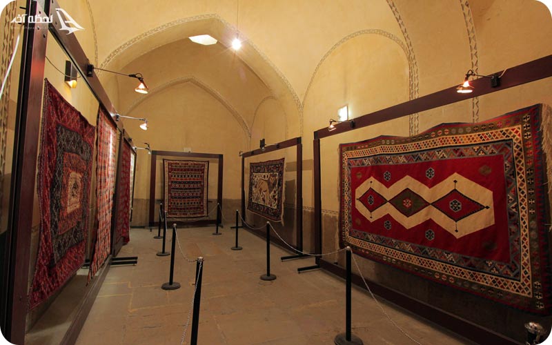 فرش های موجود در موزه فرش ایران