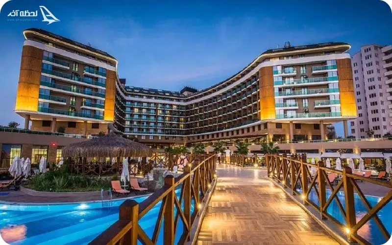 هتل های کمر و لارا