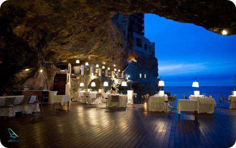 رستوران در غار