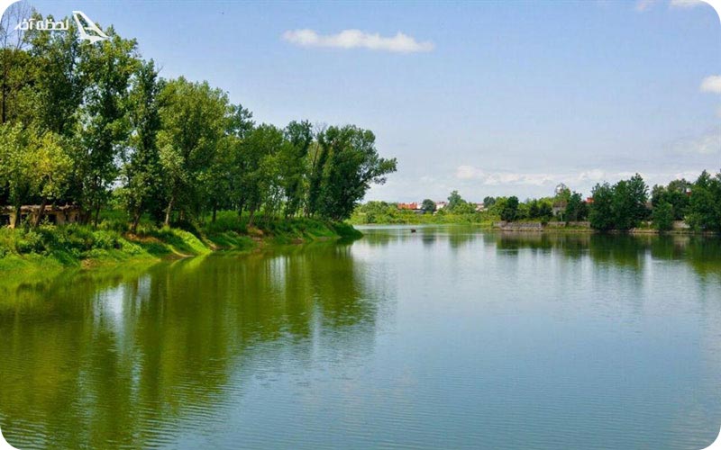 تالاب عینک رشت