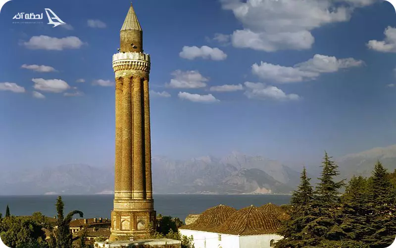 مسجد كنگره دار آنتالیا