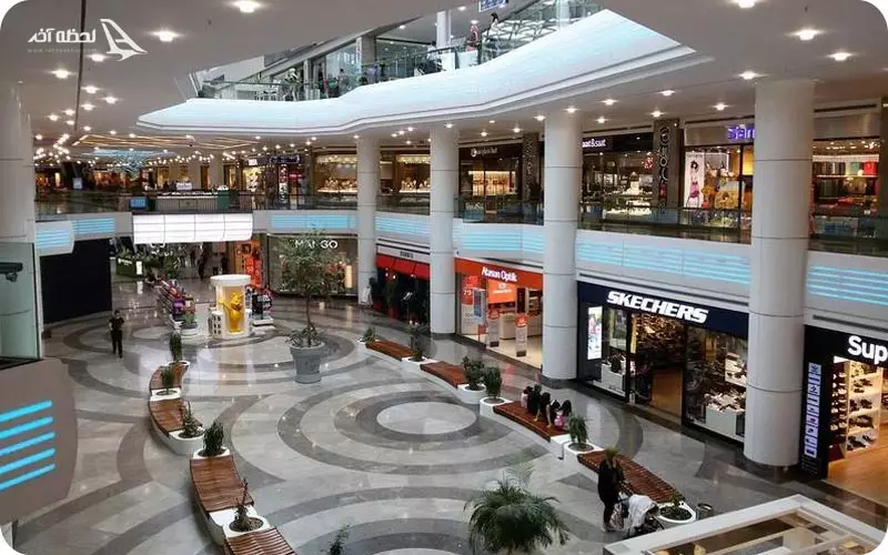 امکانات مرکز خرید آکوا فلوریا