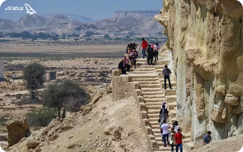 تردد مسافرین در غار خربس 