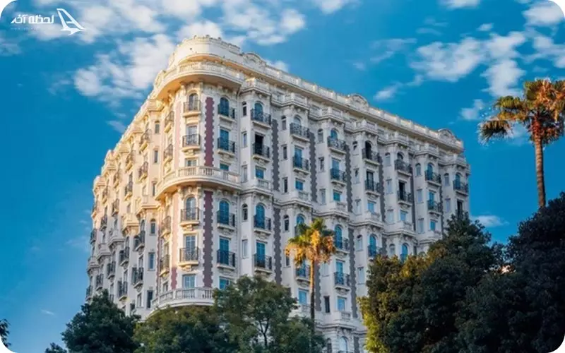 اسکای بار هتل کارتولی