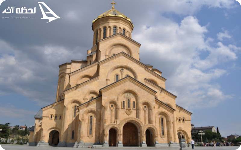 معرفی کلیسا اسمیندا سامبا تفلیس