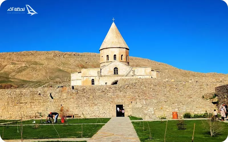 معماری کلیسای تادئوس مقدس