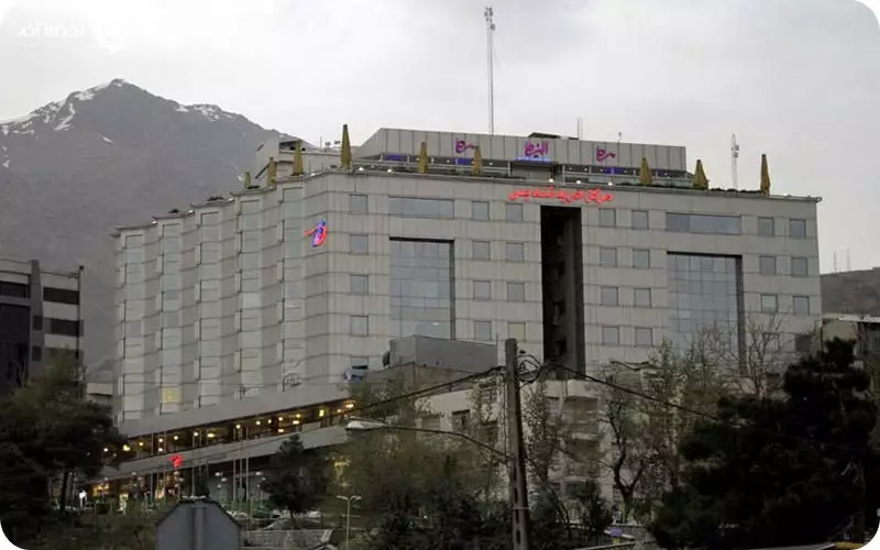 مرکز خرید تندیس