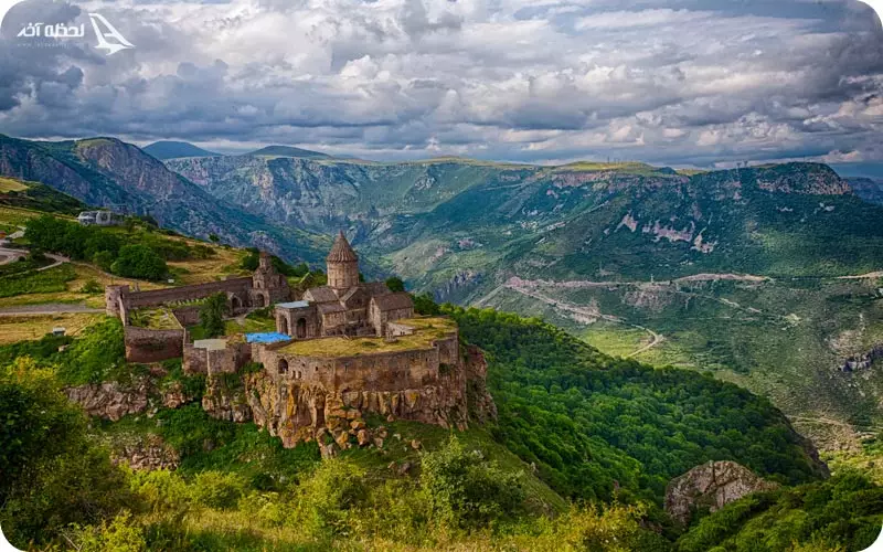 همسایه ارمنستان