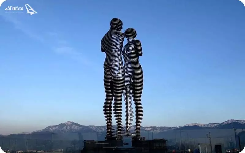 مجسمه عاشقانه علی و نینو