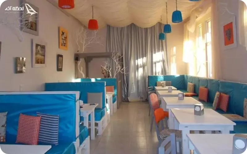 کافه توپیا باتومی