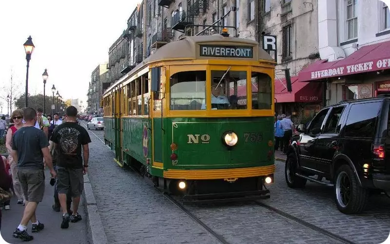 روش‌های مختلف حمل و نقل در تفلیس