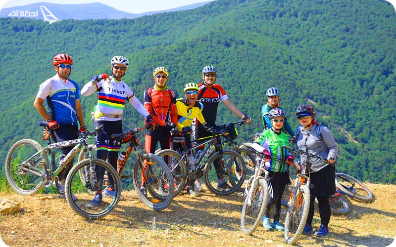 دوچرخه سواری در جاده اسالم به خلخال