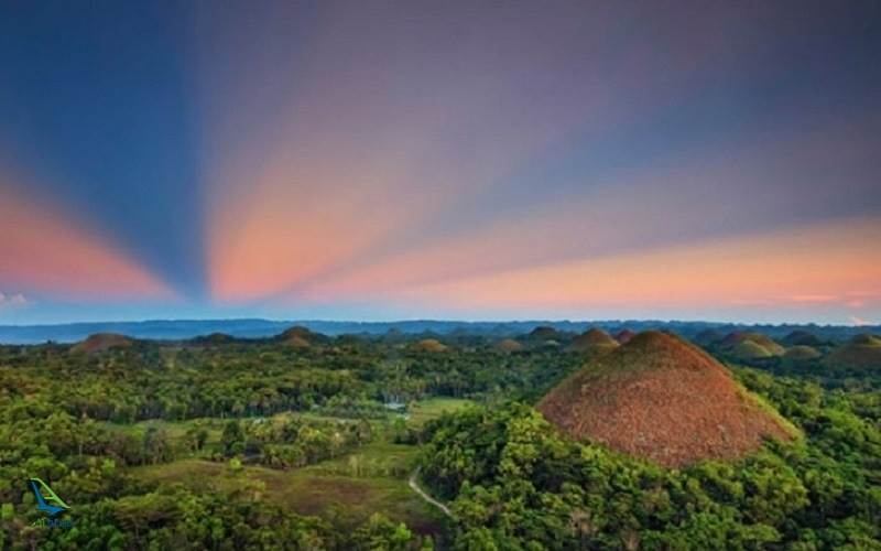 تپه های شکلاتی