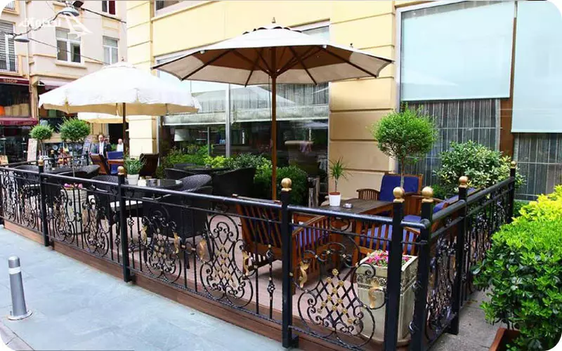 هتل گرند اوزتانیک