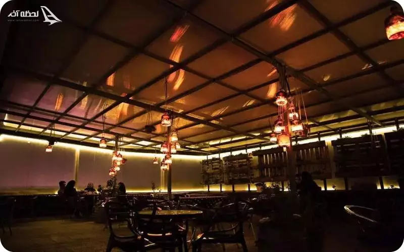 کافی شاپ بوم