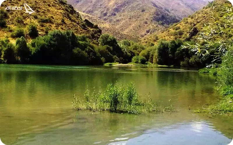 دریاچه لزور