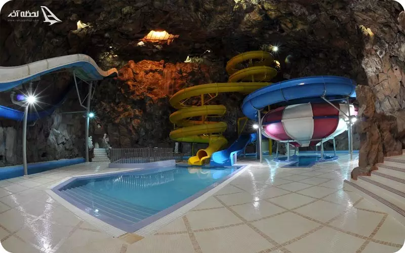 سرزمین موج ­های آبی