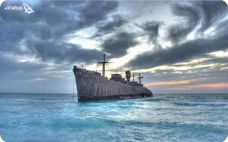 نمای خاص کشتی یونانی