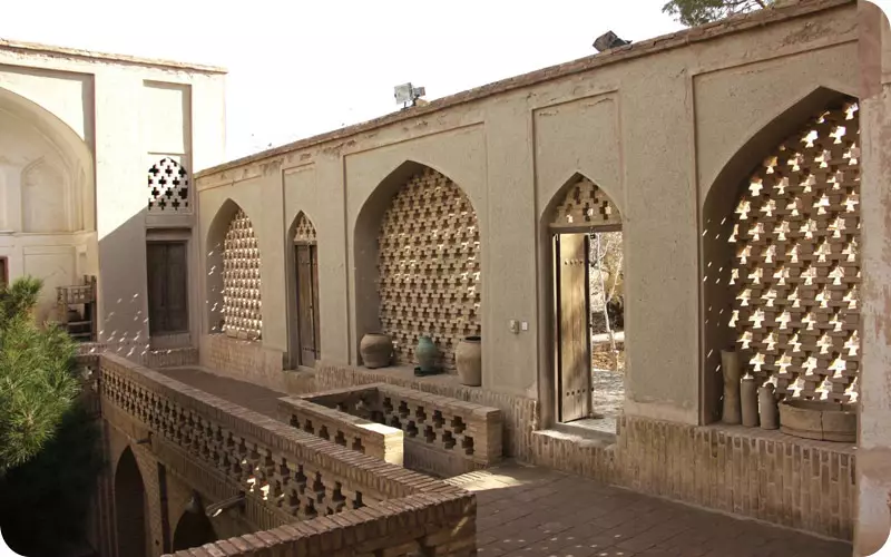 مسجد جامع نایین