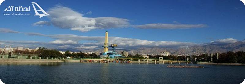 قایق سواری در دریاچه مصنوعی پارک رازی