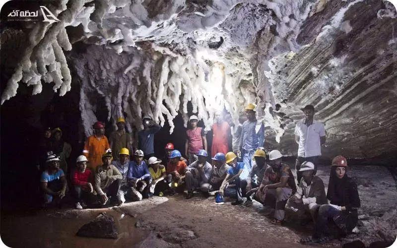 بازدید از غار نمکی