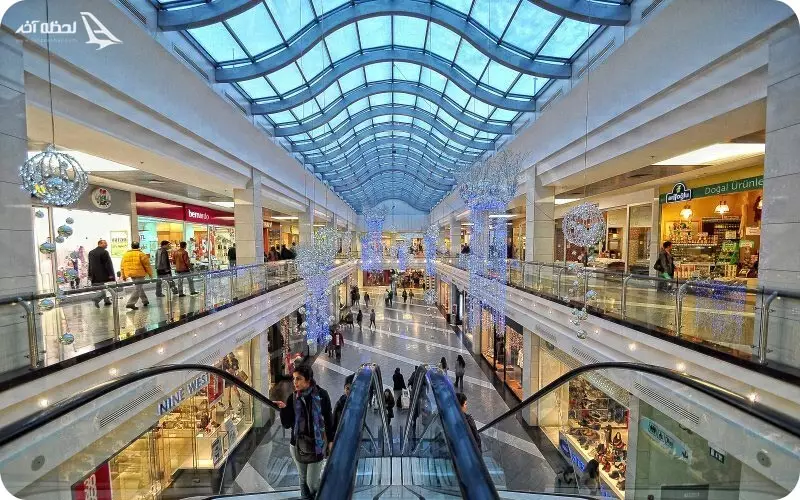 مرکز خرید آگورا