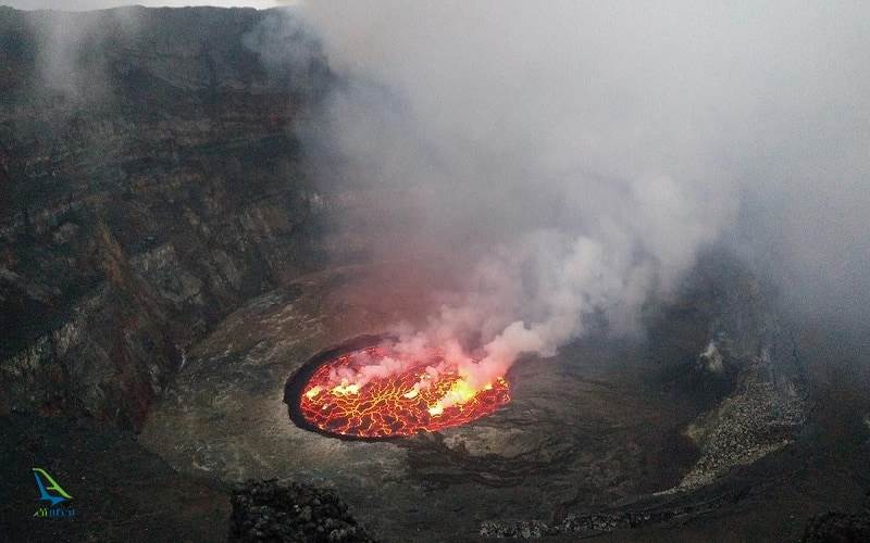 دریاچه آتشفاشان