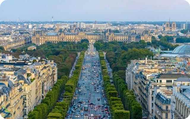 خیابان شانزلیزه