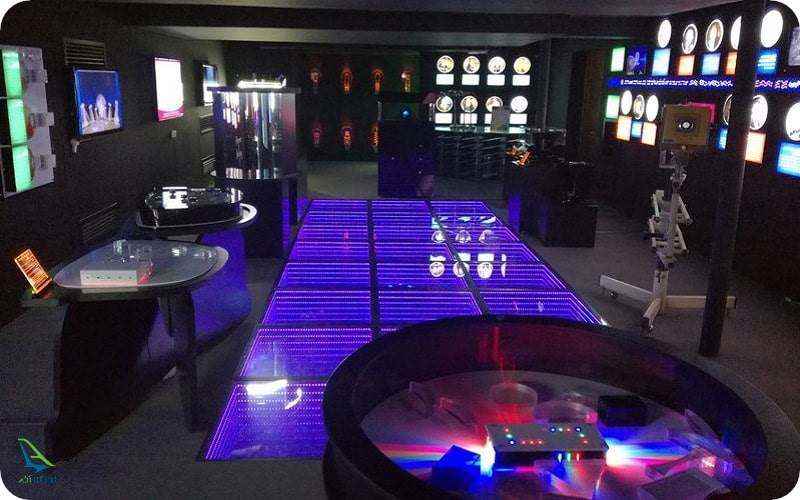 گالری نور موزه ملی علوم و فناوری