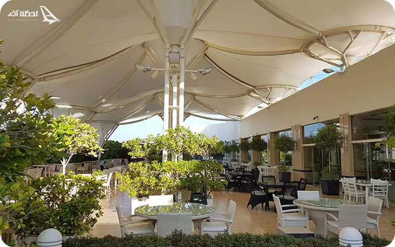 فضای کافه دامون کیش