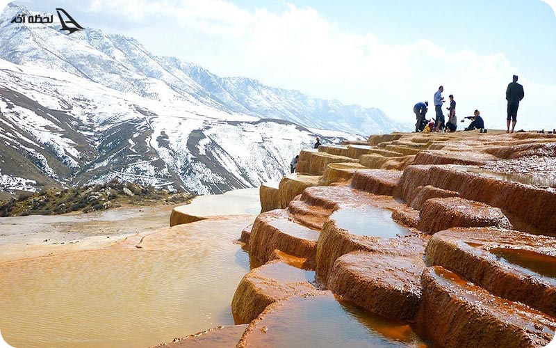 مردمان در باداب سورت