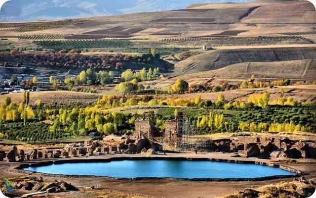 دریاچه ای مملو از گنج